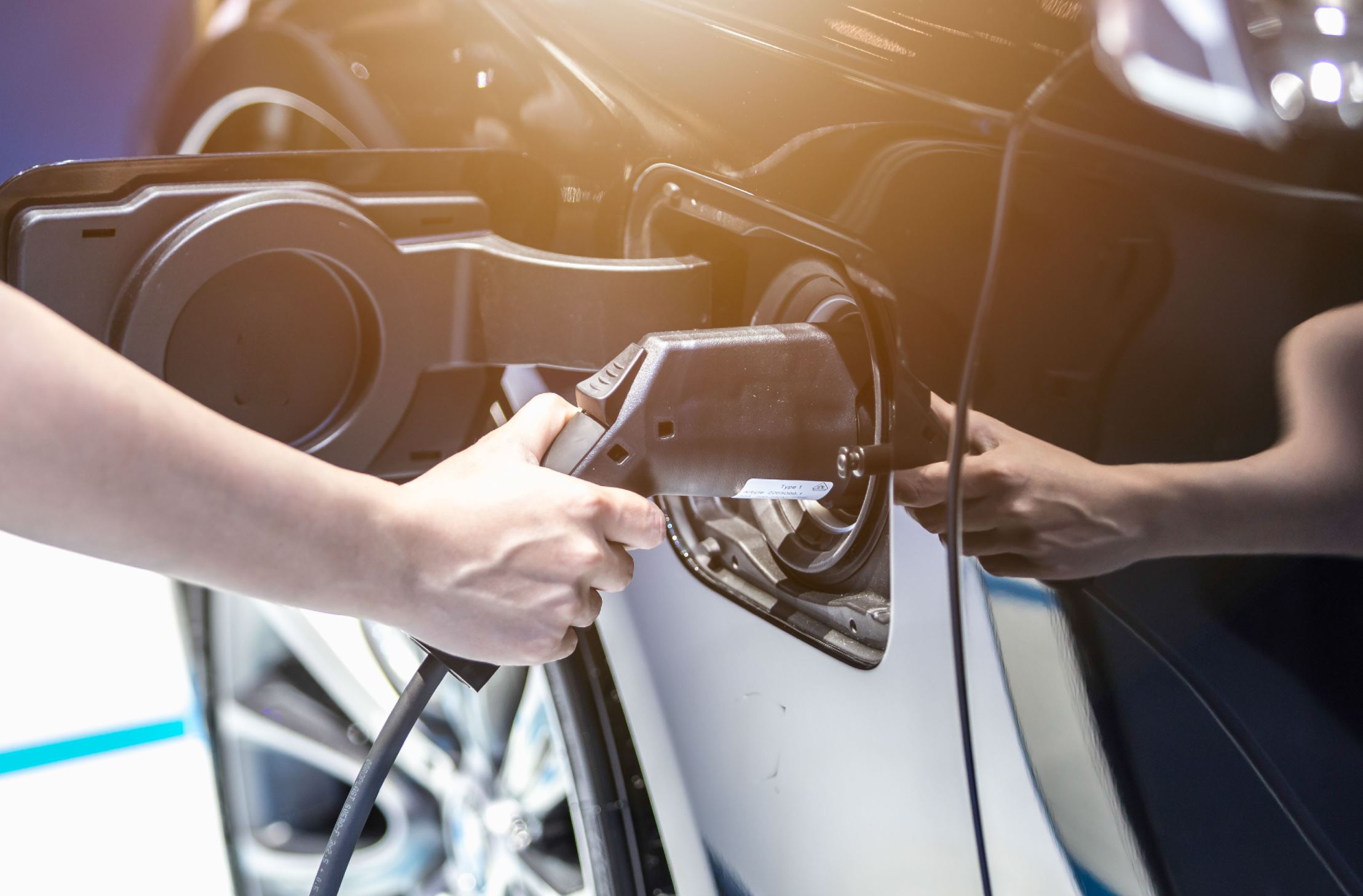 8 Top Tips For Choosing An EV To Lease